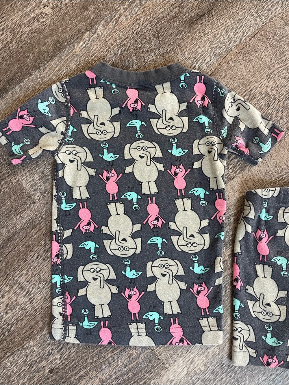 Hanna Andersson shorts pj set Elephant Piggie Pigeon book characters unisex - Picture 4 of 9